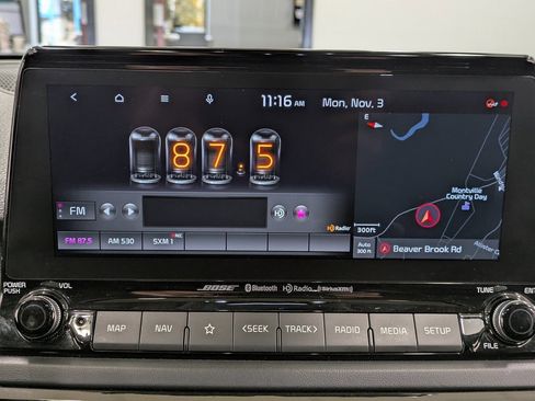 Certified 2022 Kia Seltos SX w/ Sunroof Package image 12