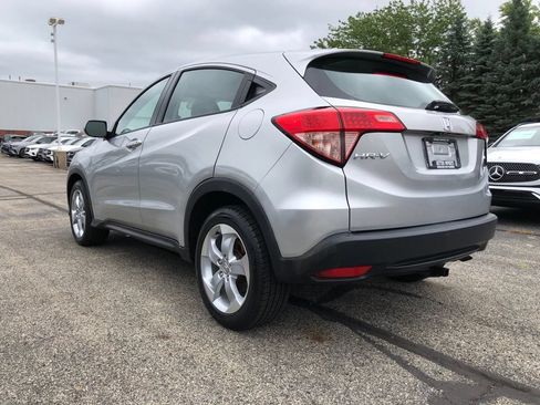 Used 2016 Honda HR-V LX image 4