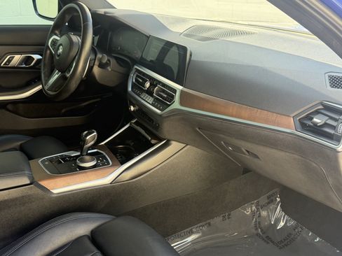 Used 2021 BMW 330i Sedan w/ M Sport Package RWD image 37