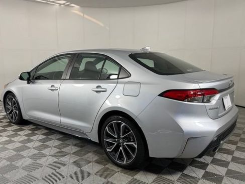 Used 2020 Toyota Corolla SE FWD image 4