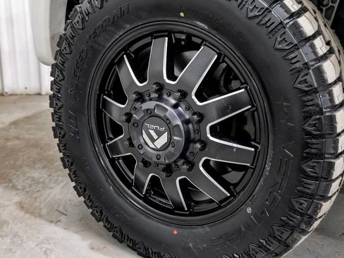 Used 2021 Ford F450 Platinum w/ FX4 Off-Road Package AWD/4WD image 56