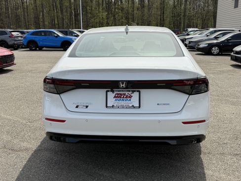 Used 2023 Honda Accord EX-L image 5