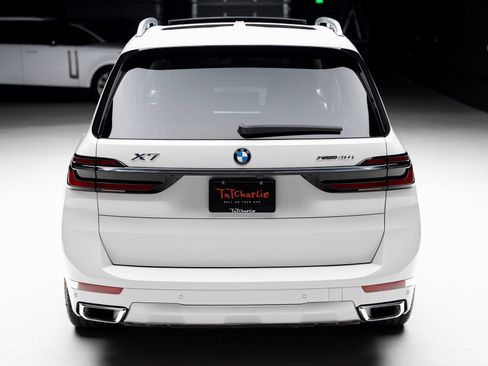 Used 2024 BMW X7 xDrive40i image 23