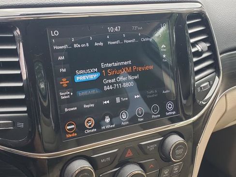 Used 2019 Jeep Grand Cherokee Limited AWD/4WD image 23