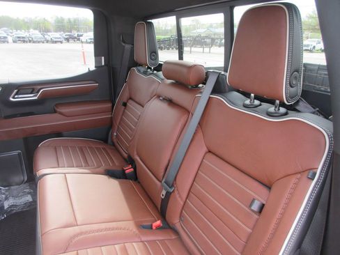 New 2026 GMC Sierra 1500 Denali Ultimate AWD/4WD image 16