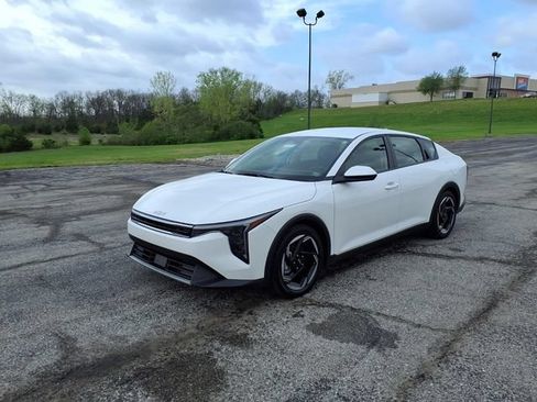 Used 2025 Kia K4 EX FWD image 34