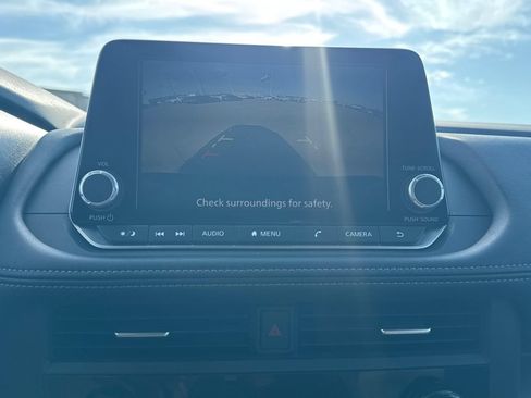 Certified 2025 Nissan Rogue SV FWD image 43