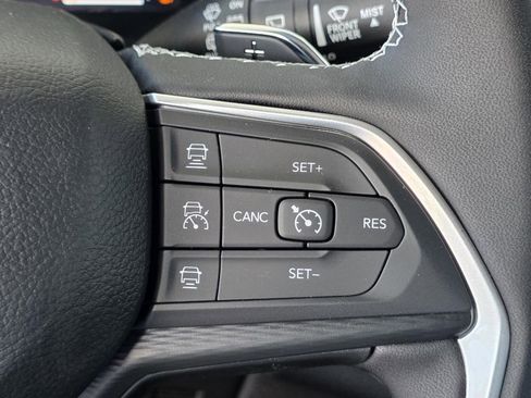 New 2025 Jeep Grand Cherokee Altitude AWD/4WD image 28