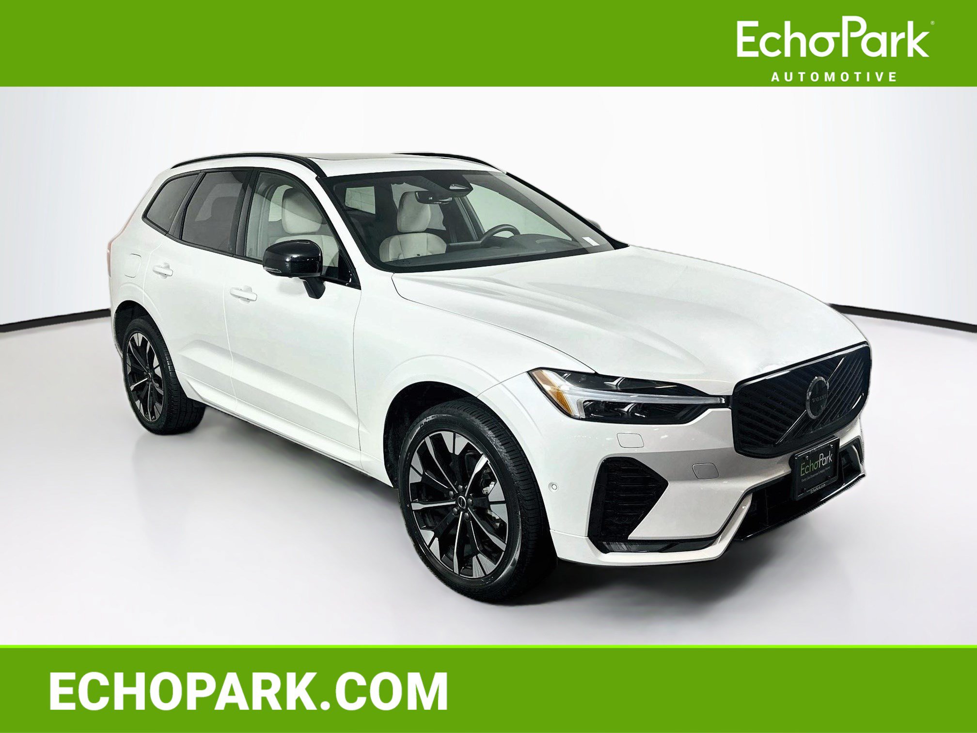 Used 2026 Volvo XC60 B5 Plus AWD/4WD image 1