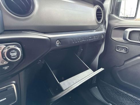 Used 2023 Jeep Wrangler Unlimited image 21