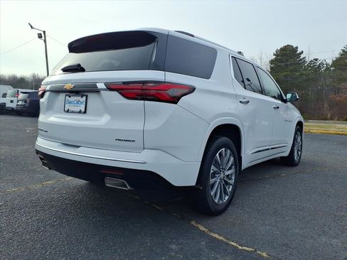 Certified 2023 Chevrolet Traverse Premier w/ LPO, Floor Liner Package image 6