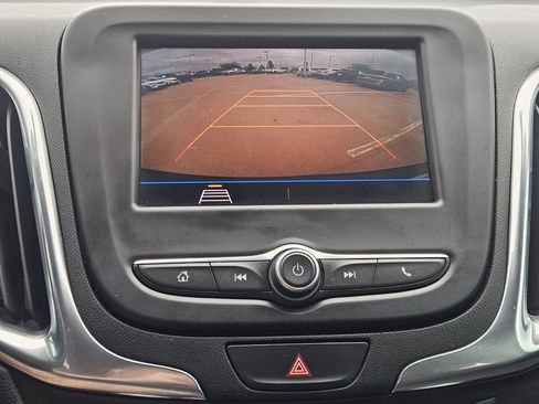 Used 2021 Chevrolet Equinox LT FWD image 22