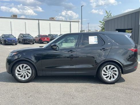 Used 2024 Land Rover Discovery S AWD/4WD image 10