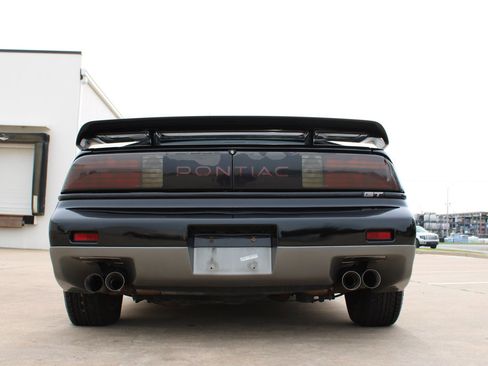 Used 1987 Pontiac Fiero GT RWD image 22