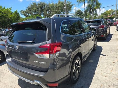 Used 2023 Subaru Forester Touring AWD/4WD image 4
