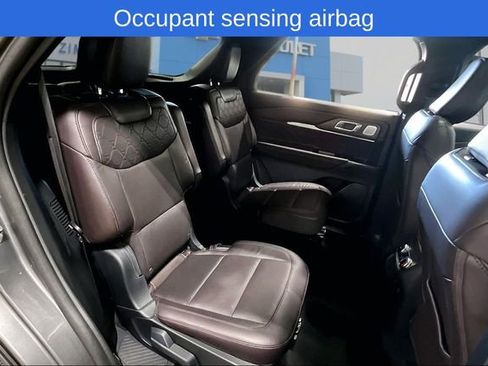 Used 2025 Ford Explorer Platinum w/ LUX Leather Package AWD/4WD image 24