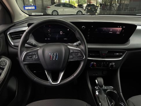 Used 2025 Buick Encore GX Preferred FWD image 12