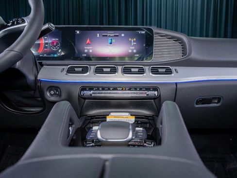 New 2025 Mercedes-Benz GLE 450 4MATIC image 19