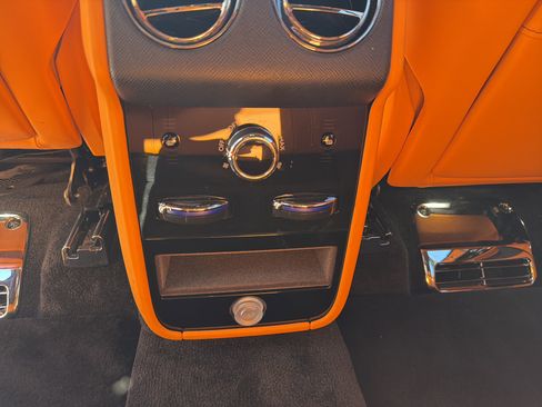 Certified 2024 Rolls-Royce Cullinan w/ Dark Exterior Package AWD/4WD image 41