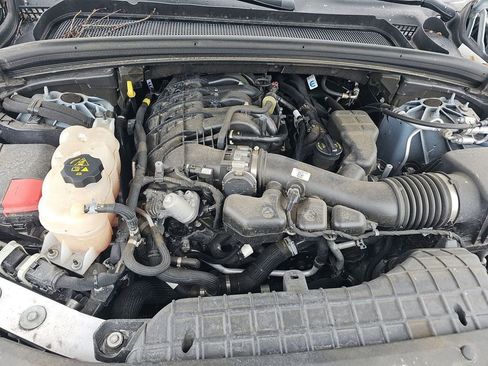 Used 2024 Jeep Grand Cherokee L Limited w/ Luxury Tech Group II image 14