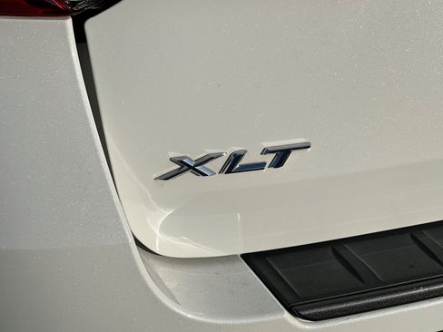 Used 2022 Ford Explorer XLT w/ Equipment Group 202A image 25