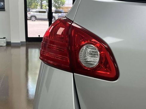 Used 2014 Nissan Rogue S FWD image 11
