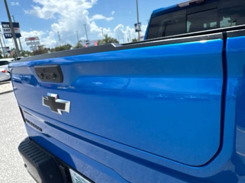 Used 2025 Chevrolet Silverado 1500 ZR2 w/ Technology Package AWD/4WD image 7