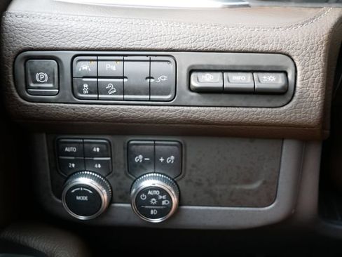 Used 2021 GMC Yukon Denali AWD/4WD image 21
