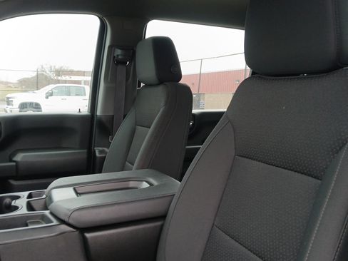 Used 2025 Chevrolet Silverado 2500 W/T w/ WT/CX Safety Package image 19