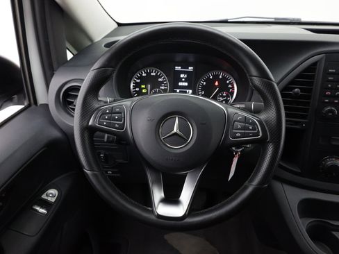 Used 2018 Mercedes-Benz Metris image 19