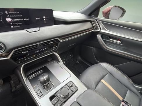 Used 2025 MAZDA CX-90 3.3 Turbo w/ Premium Plus Pkg image 25