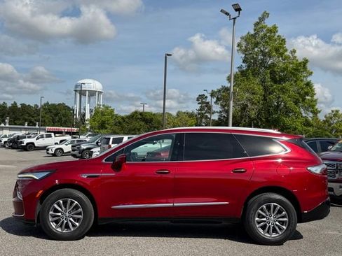 Used 2023 Buick Enclave Essence w/ LPO, Floor Liner Package FWD image 4