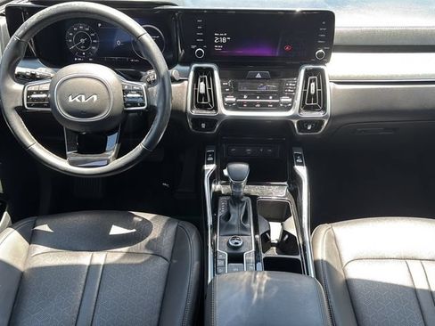 Used 2023 Kia Sorento SX AWD/4WD image 18