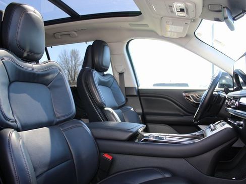 Used 2025 Lincoln Aviator Reserve w/ Equipment Group 201A image 18