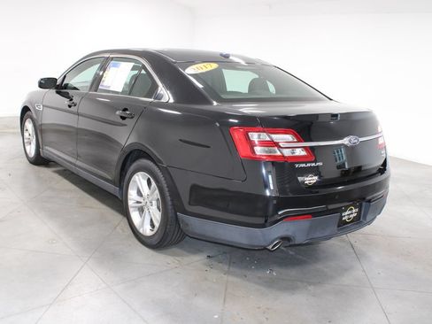 Used 2017 Ford Taurus SEL AWD/4WD image 7