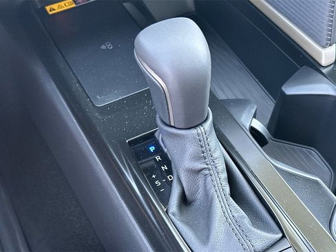 New 2025 Toyota Camry SE image 20