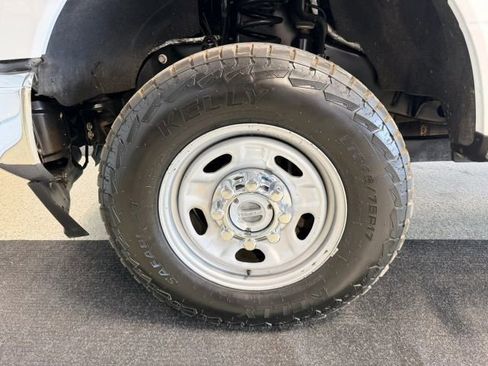 Used 2020 Ford F250 XL w/ Power Equipment Group AWD/4WD image 15