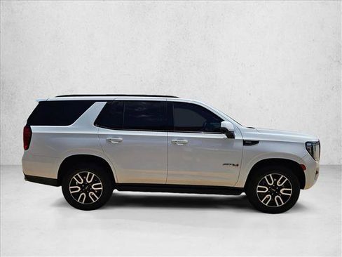 Used 2023 GMC Yukon AT4 w/ Technology Package AWD/4WD image 4