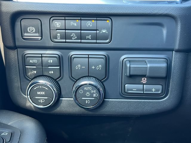 New 2026 Chevrolet Tahoe High Country AWD/4WD image 22
