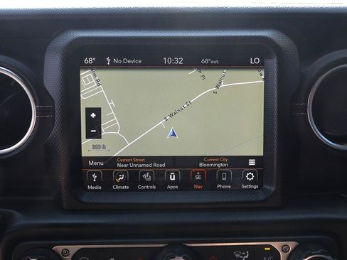 Used 2023 Jeep Wrangler Unlimited Sahara w/ Cold Weather Group AWD/4WD image 17