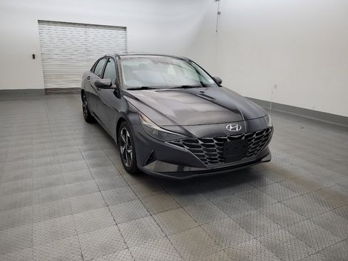Used 2021 Hyundai Elantra Limited w/ Cargo Package FWD image 13