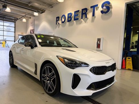 Used 2023 Kia Stinger GT2 image 2