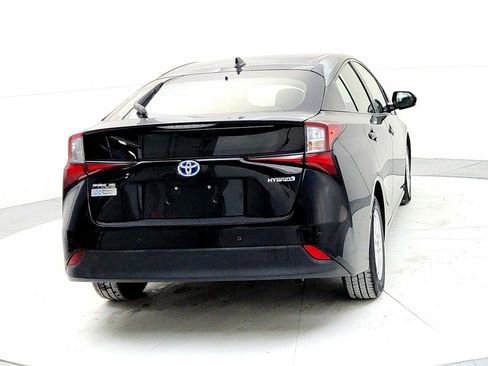 Certified 2019 Toyota Prius LE image 5