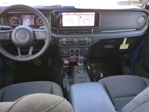 New 2025 Jeep Wrangler Unlimited Rubicon image 20