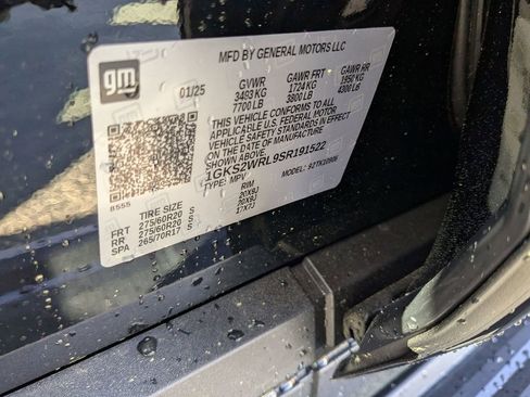 Certified 2025 GMC Yukon XL AT4 Ultimate w/ LPO, Floor Liner Package AWD/4WD image 36