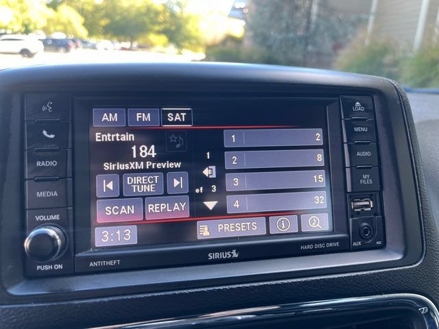 Used 2017 Dodge Grand Caravan SXT FWD image 13
