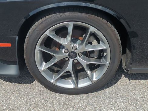 Used 2022 Dodge Challenger GT RWD image 12