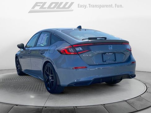 Used 2023 Honda Civic Sport image 6