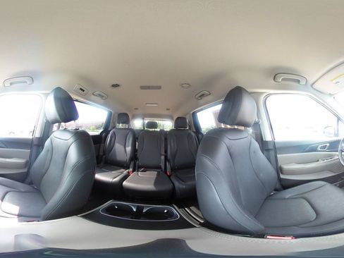 Used 2026 Kia Carnival FWD image 41