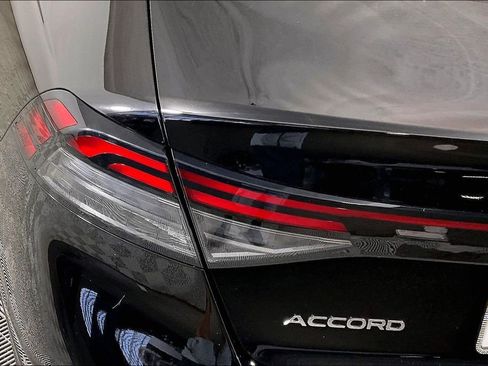Used 2023 Honda Accord Touring image 28